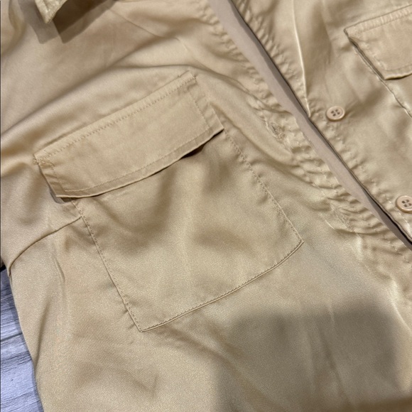 Stylish Women's Cropped Silk Blouse - Picture 5 of 6